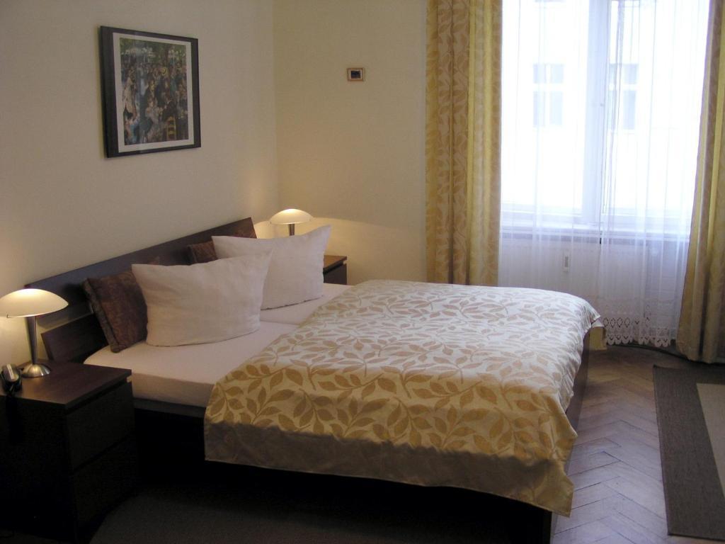 Hotel Pension Senta Berlín Habitación foto